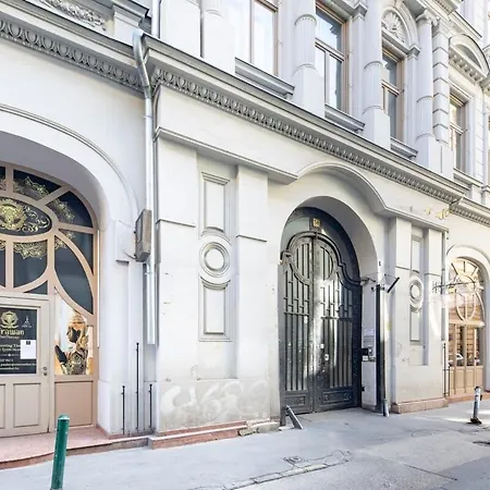 Super For Solo Traveller - Aircon Budapest