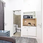 Super For Solo Traveller - Aircon Apartman *